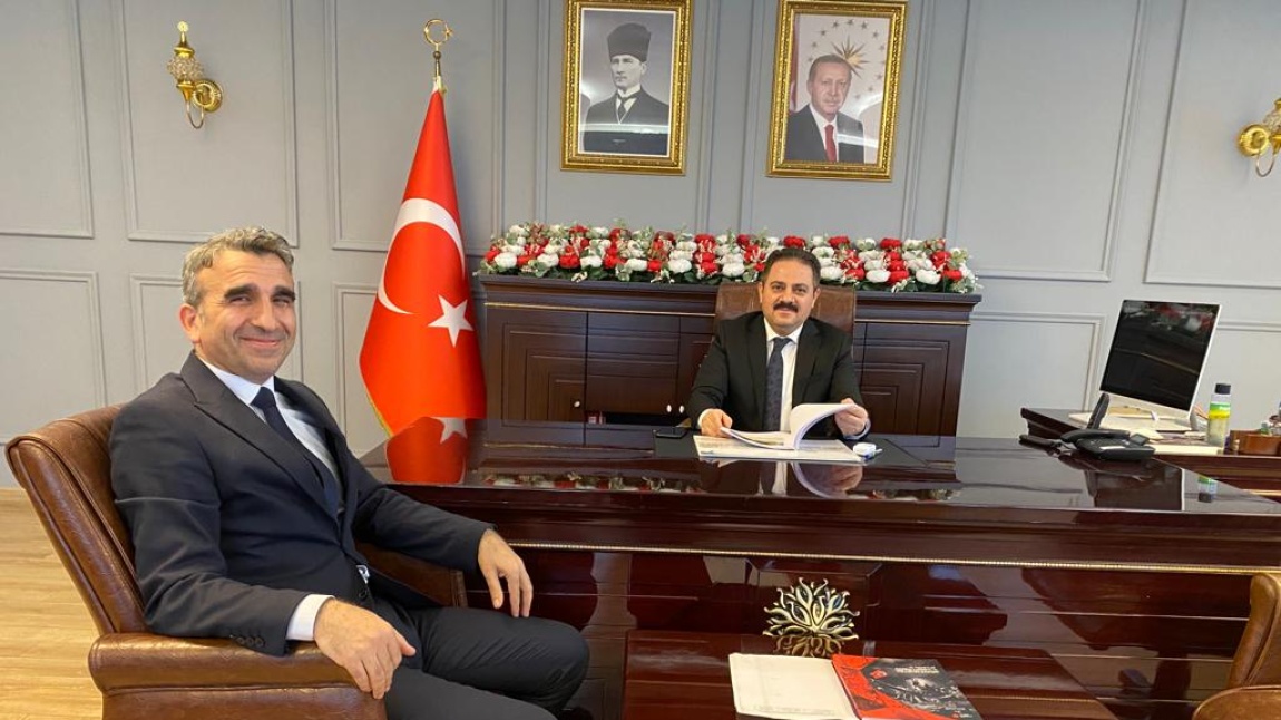 Kurum Müdürümüz Selahaddin Uğur IŞIK, Bayrampaşa Kaymakamı Dr. Soner ŞENEL ve Bayrampaşa Belediye Başkanı Atila AYDINER'i ziyaret etti.